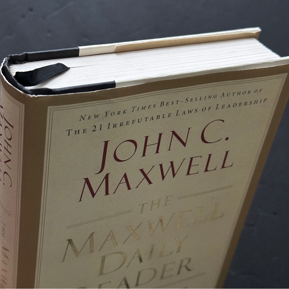 The Maxwell Daily Reader by John C. Maxwell | Personal Development | HC - Picture 6 of 11